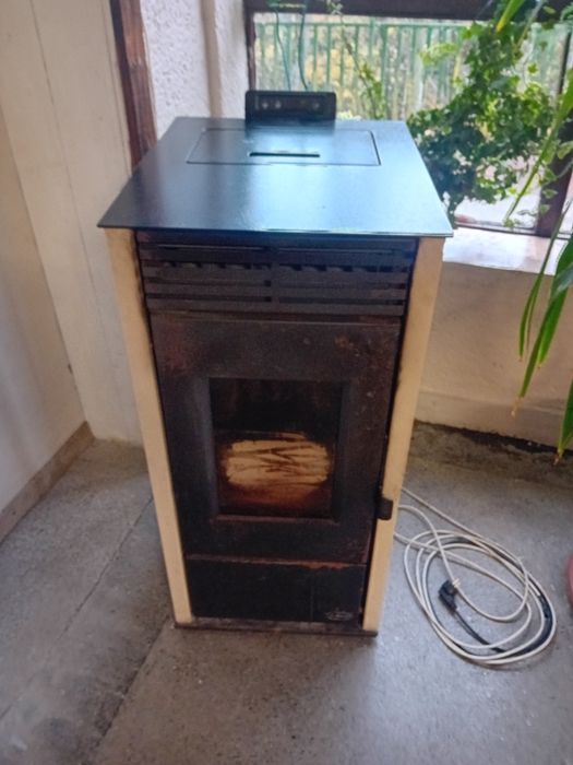 Суха печка на пилети