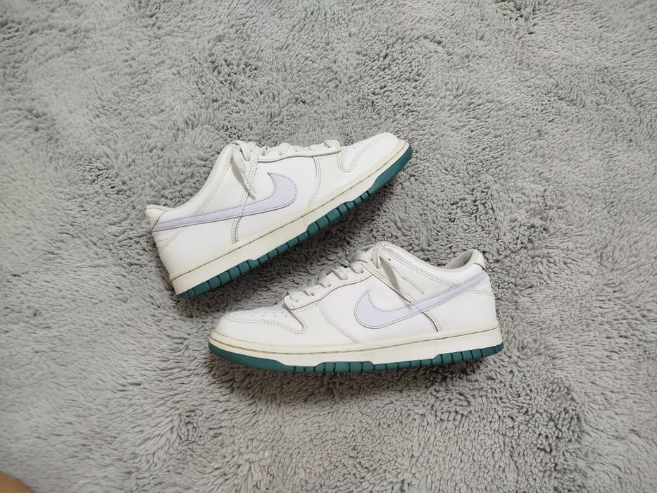 Adiasi Nike Dunk Low albi marimea 40