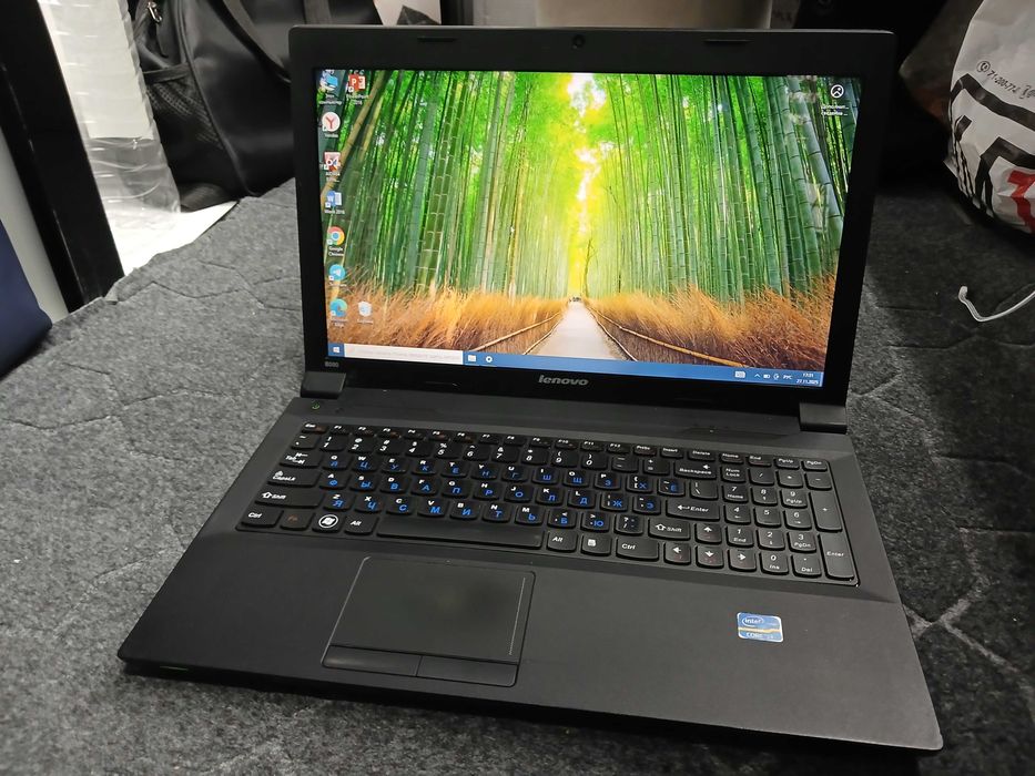 Noutbuk Lenovo core i3