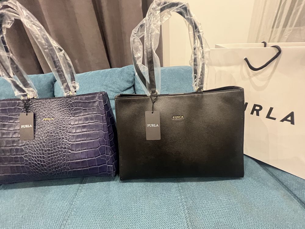 Furla Tote L size. 36см дължина.С етикети,подаръчен плик Furla.Нови