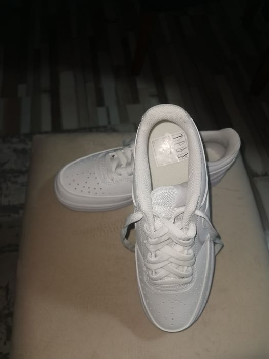 Adidasi Nike marimea 40(25,5cm)