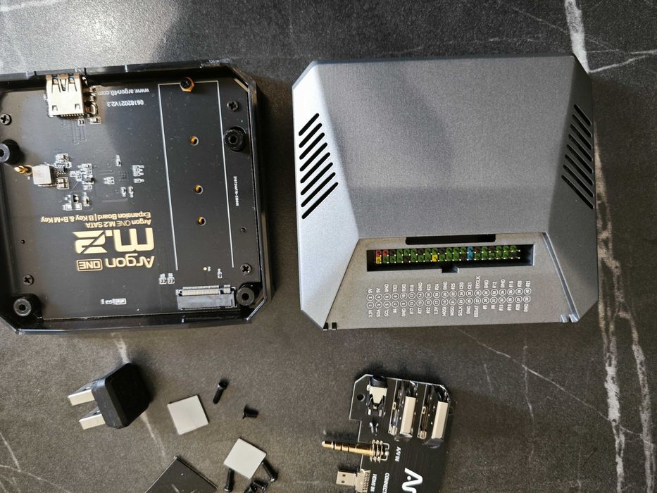 Raspberry Pi 4 Argon ONE M.2 Case