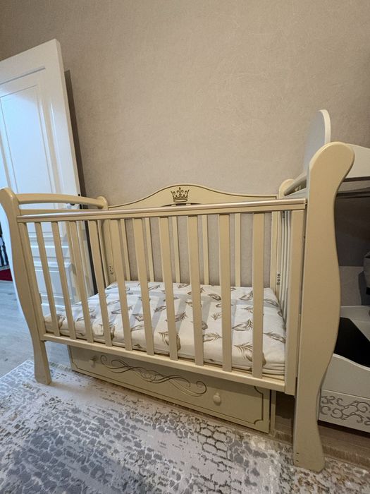 Детская кроватка