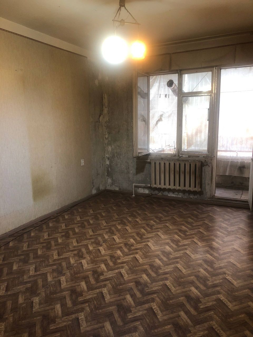 1-Комн. 1-Этаж. 38м². Продажа. Уй-Жой. Феруза.