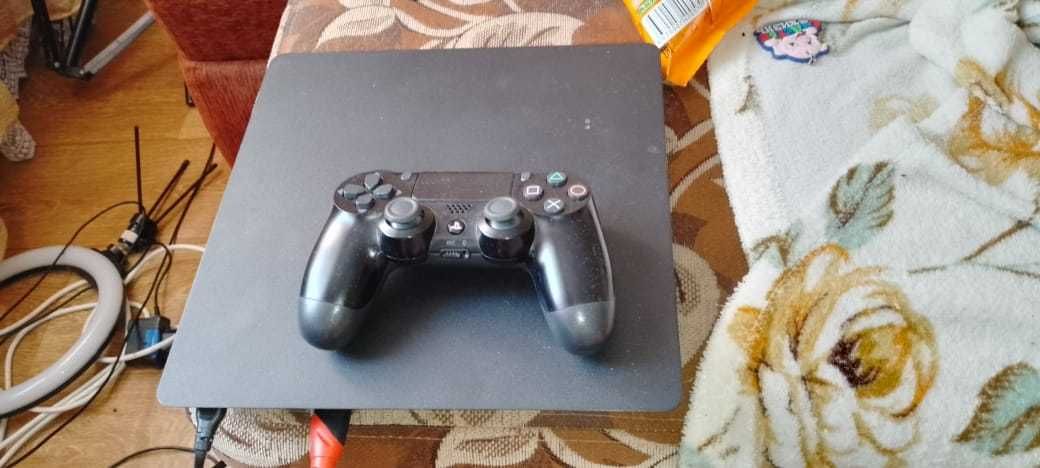 Sony PlayStation 4 slim 500 gb