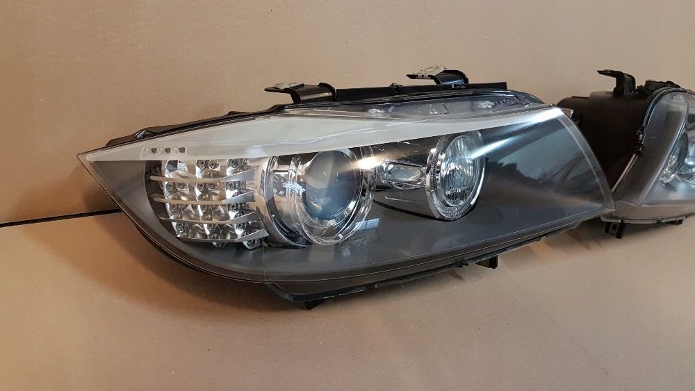 BMW 3 E90 E91 LCI far stanga dreapta faruri facelift bi-xenon adaptiv