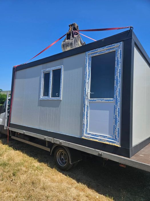 Vând containere modulare