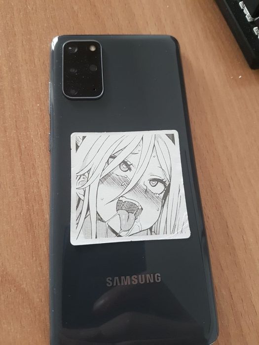 Обменяю Samsung S20 plus 128gb на айфон 11