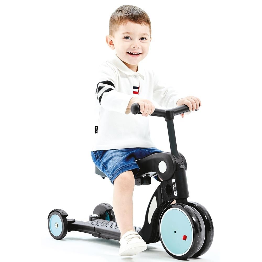 Vand tricicleta, trotineta, bicicleta Chipolino 4 in 1.