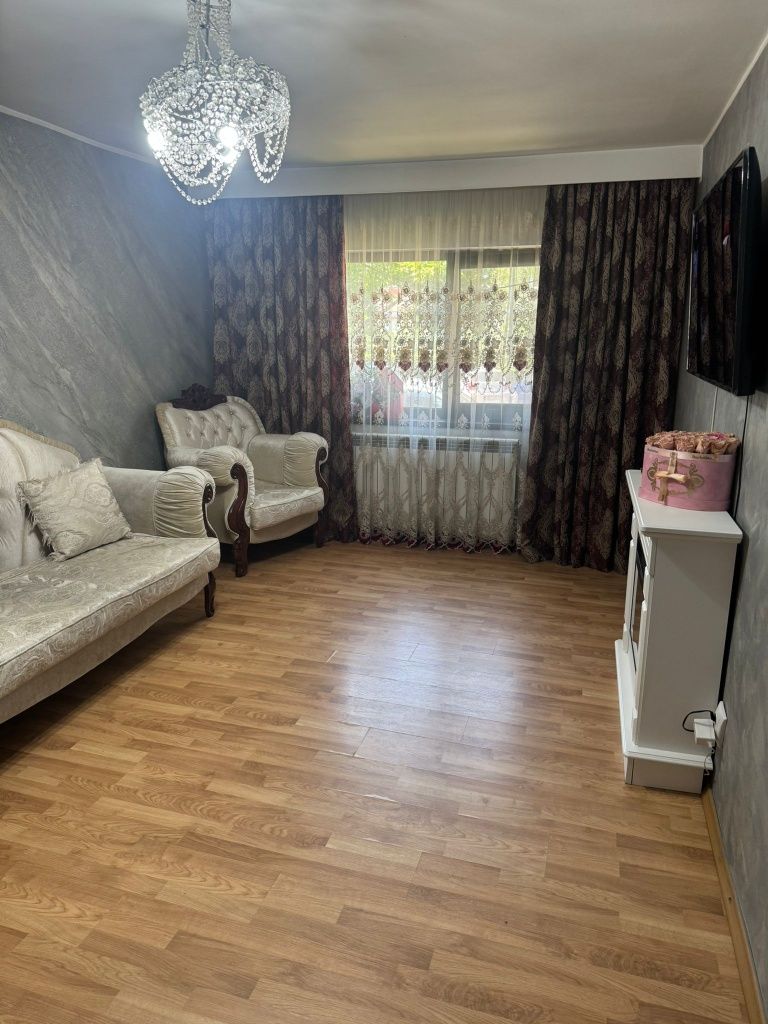 Apartament Parter zona gara