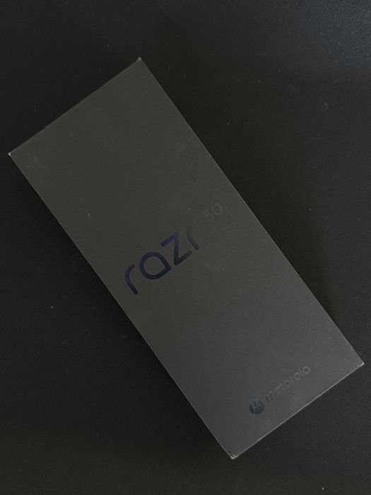 Motorola Razr 50 256gb 8gb ram Koala grey liber in orice retea