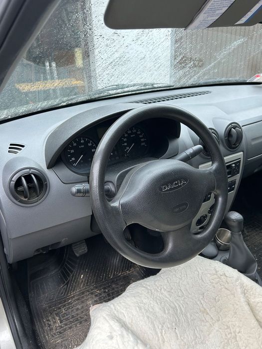 Dacia Logan Dacia logan !Primul proprietar, ținută în garaj și nu a circulat iarna