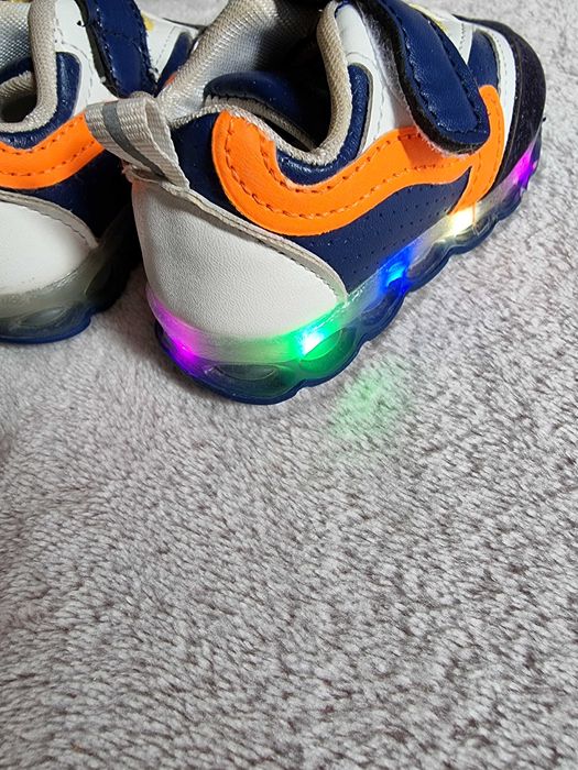Papuci copii cu luminite