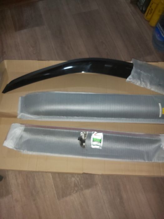 Продам ветровеки на Lend Cruiser 100