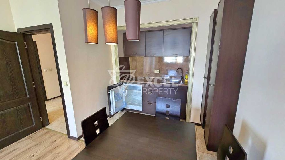 Обзаведен двустаен апартамент с гледка море в Слънчев Бряг