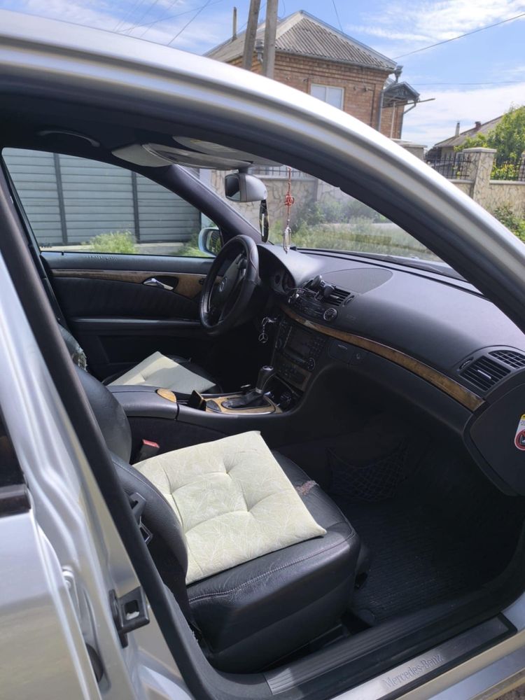 Mercedes e211 2006