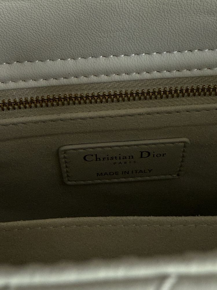 Чанта Miss Dior Large в бял цвят