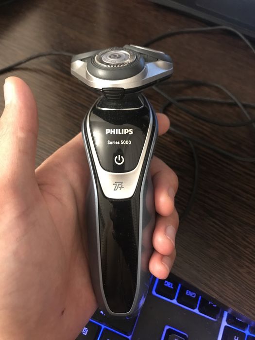 Продам бритву philips