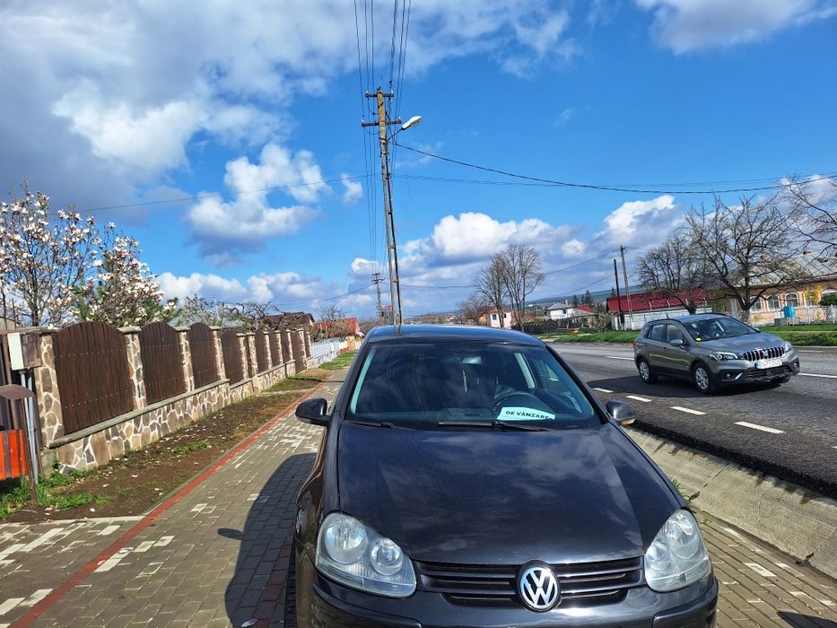 Vând golf 5 an 2006