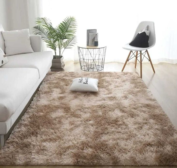 Covoare Fluffy Pufos Antiderapant 
Dimensiune 150x200cm