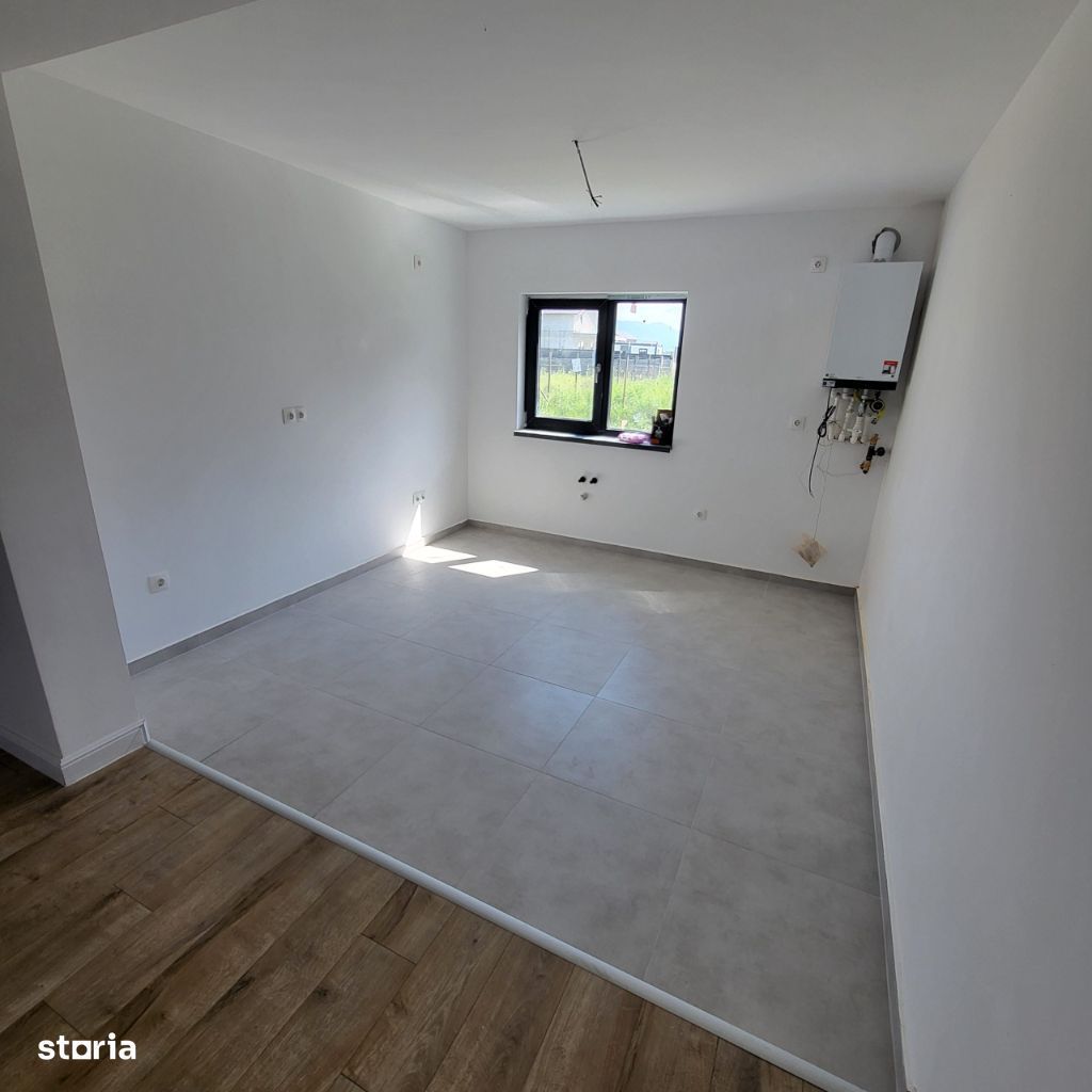 Case în Cristian jud. Brașov, teren 550 mp, direct de la PROPRIETAR