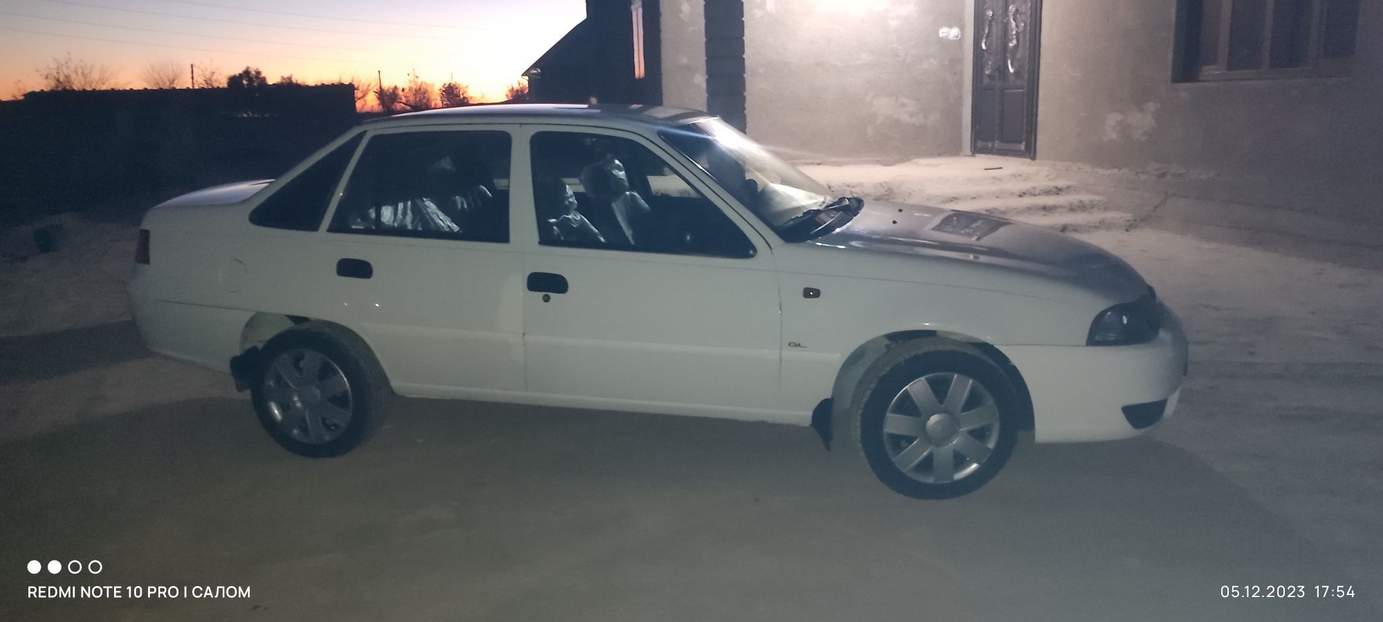 Nexia2 1.6 moshina xolati yaxshi
