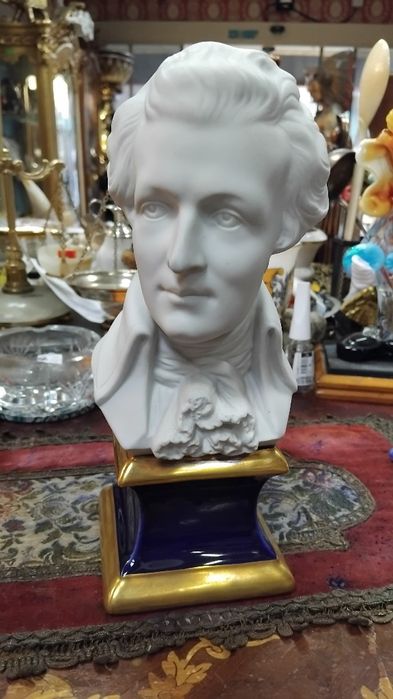 Колекционерски бюст на Моцарт!