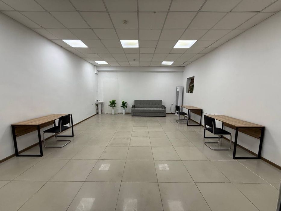 Аренда под офис 2 минут от метро Шахристан 40м2 С мебелью! 450$ 1 этаж