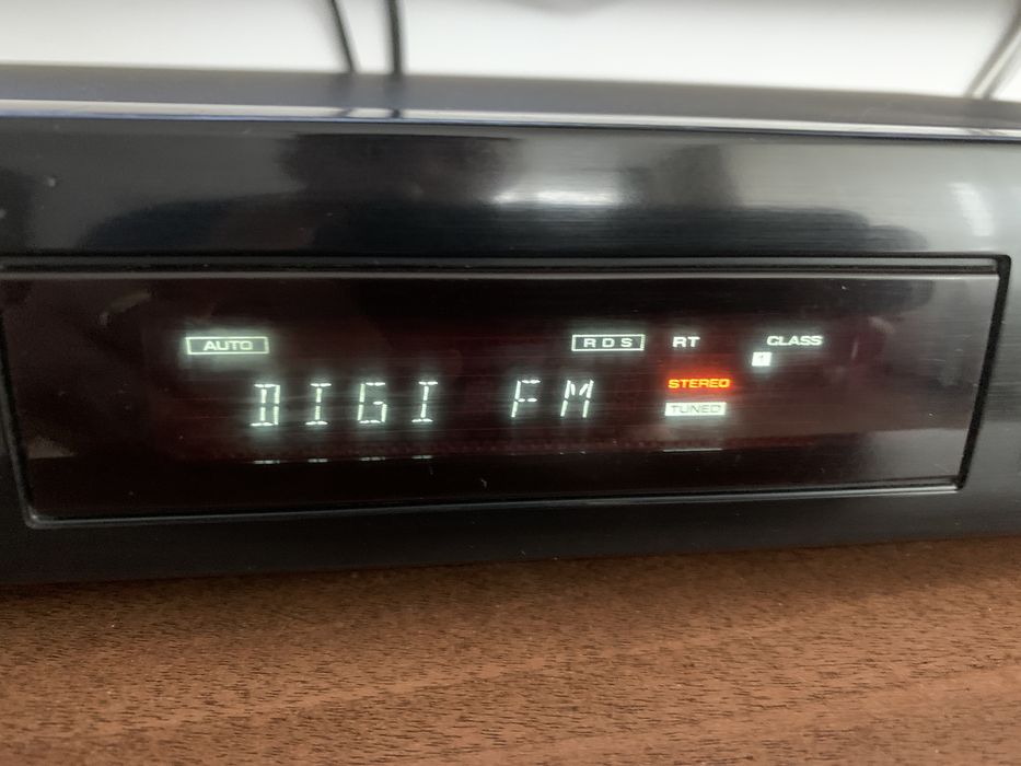 Tuner Pioneer stare buna