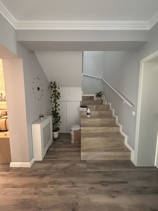 Proprietar vand casa tip duplex in Sanpetru