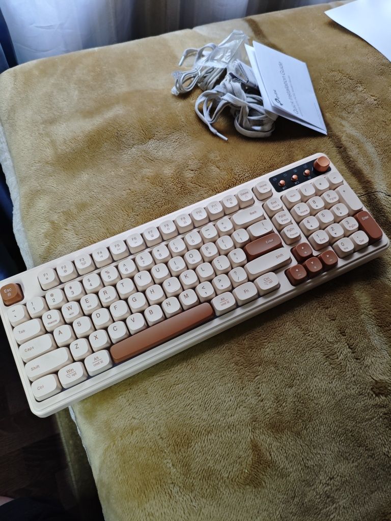 Игровая клавиатура беспроводная B.O.W K520
