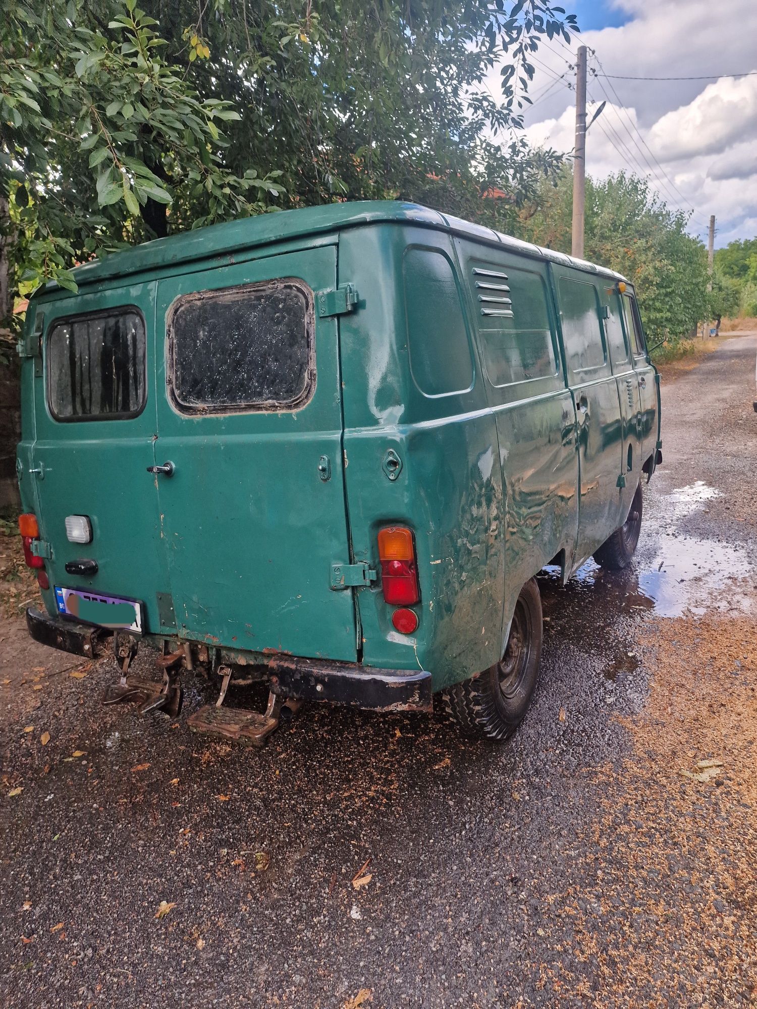 Продавам уаз 452