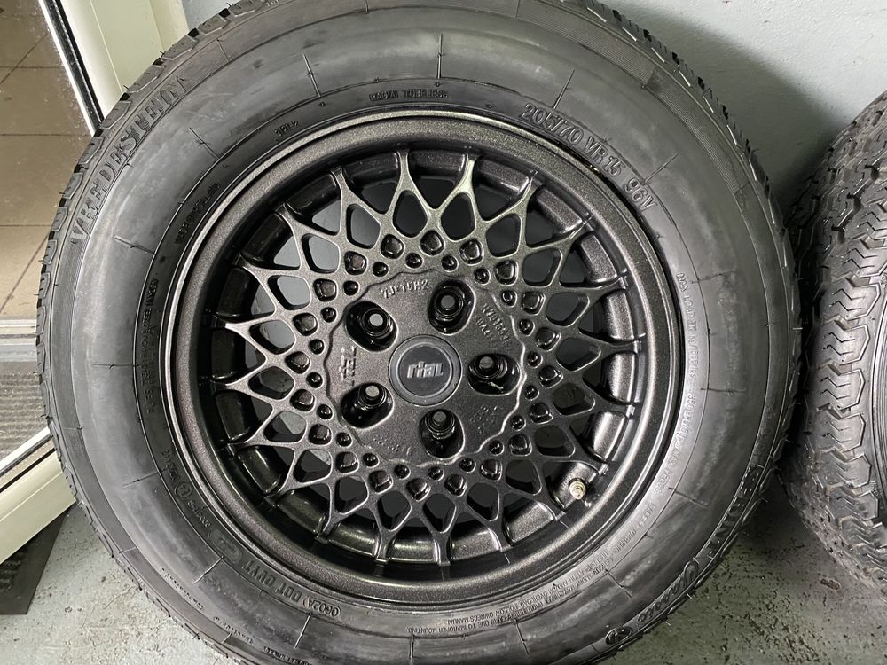 Jante 15 Rial Mesh Mercedes clasice anv. 205/70R15 Vredestein NOI