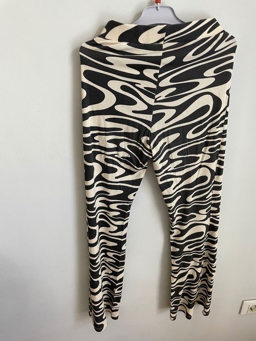 Pantaloni pentru fete