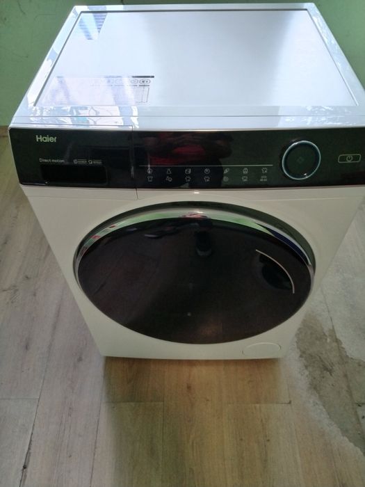 Пералня Haier HW100-B14979
