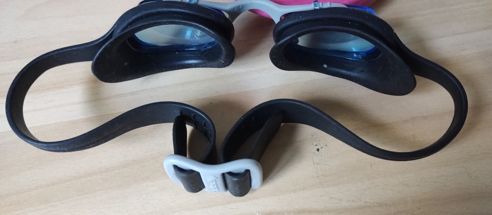 set ochelari înot+papucei 32/. 20 lei