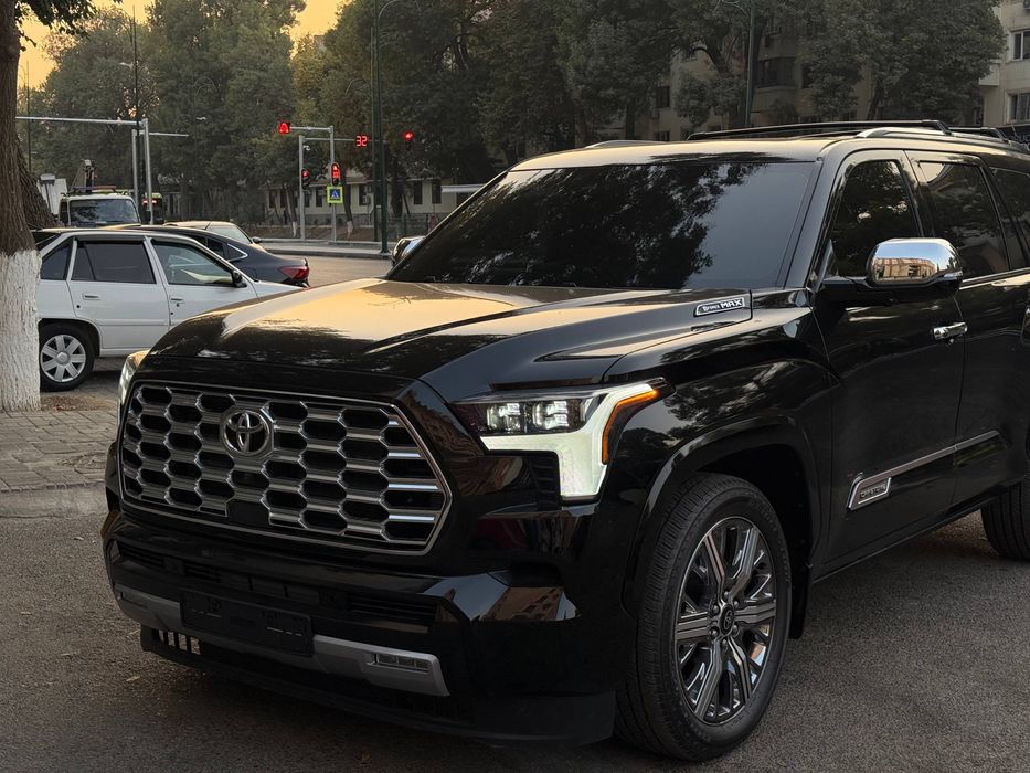 Toyota Sequoia 2025