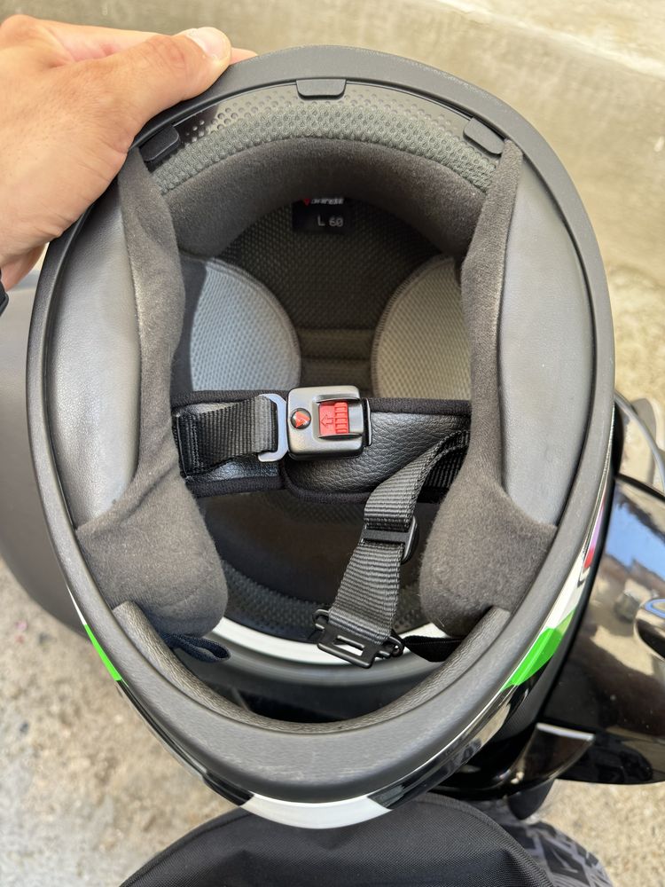 Каска Dainese размер Л razmer L