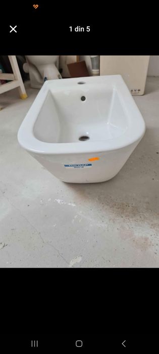 Vând 2 bideuri noi!