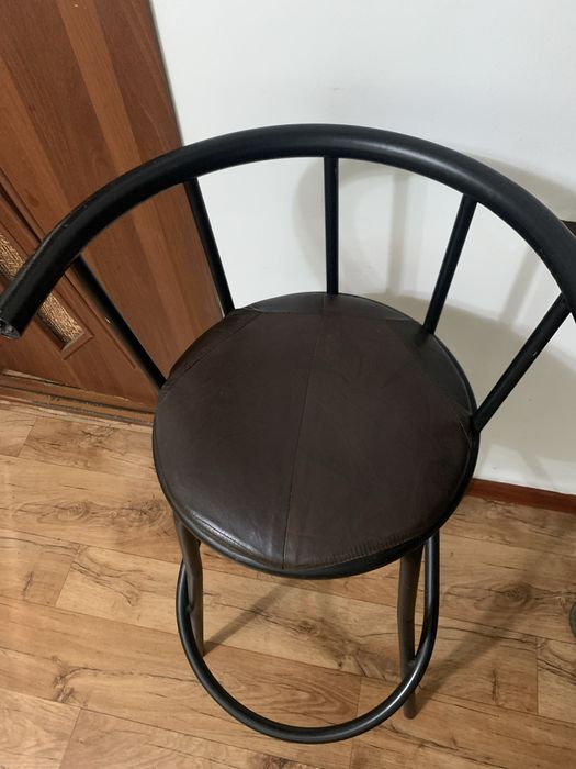 Стул барный железный