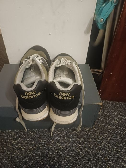 Продавам new balance 574