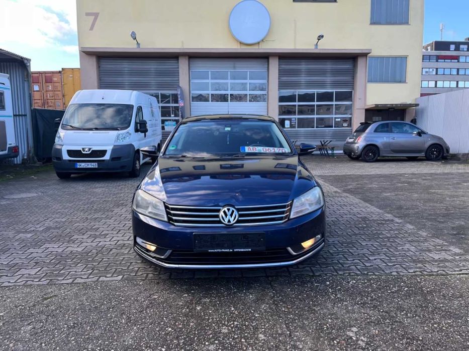 Volkswagen Passat B7 2.0 TSI Comfortline (211 CP) Night Blue Metallic