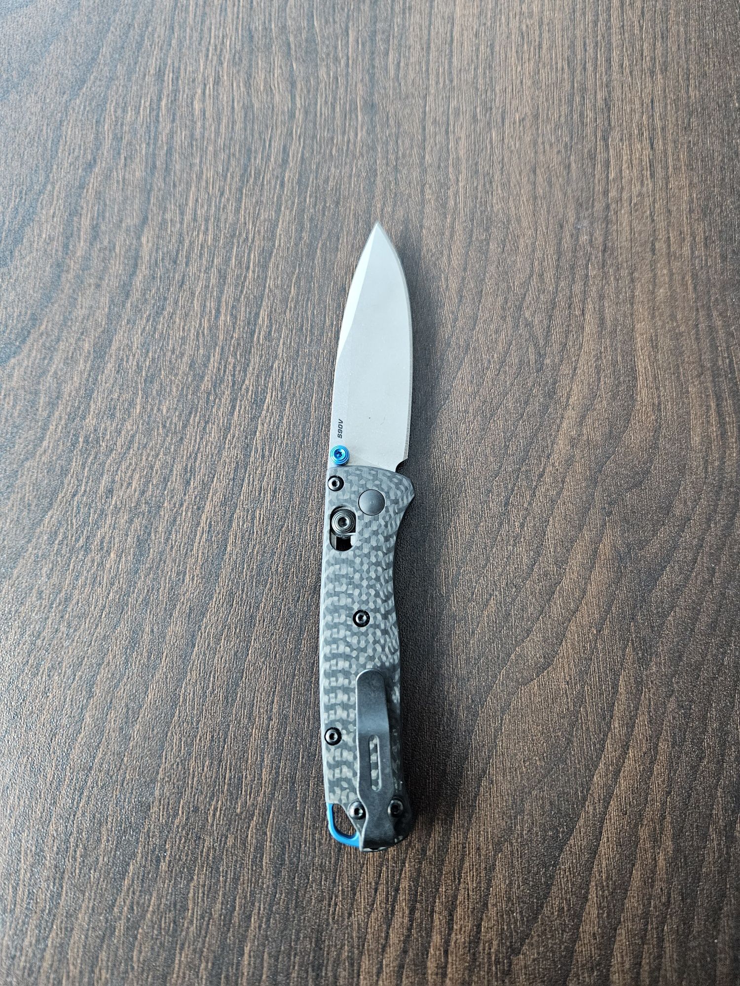 Benchmade bugout- carbon