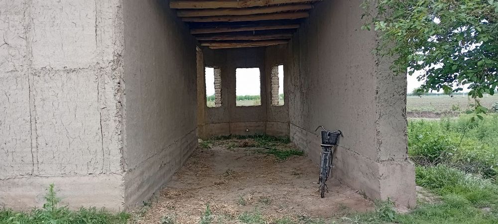 Уй сотилади 10сотх