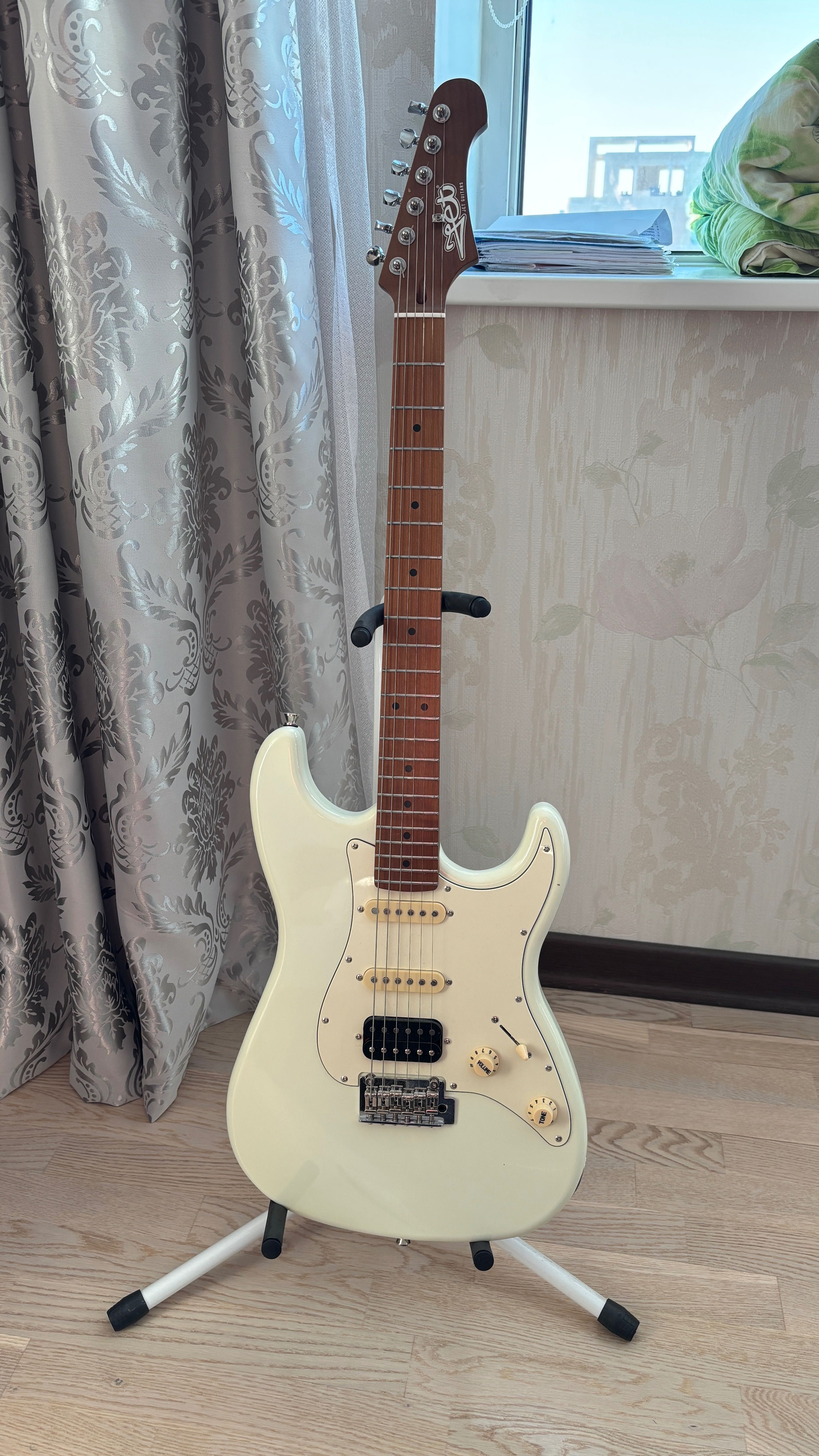 Электрогитара JET JS-400 OW