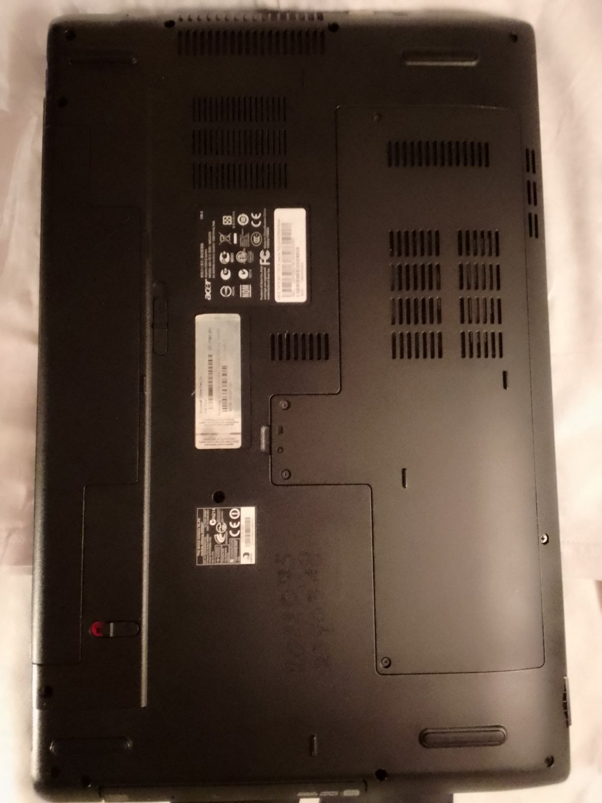 Acer Aspire 7551G ...plus baterie noua