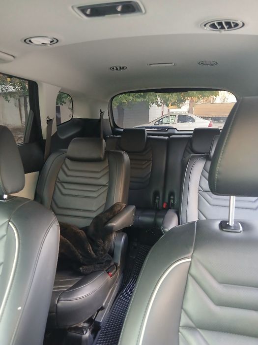 Kia carens sotiladi ideal xolatda