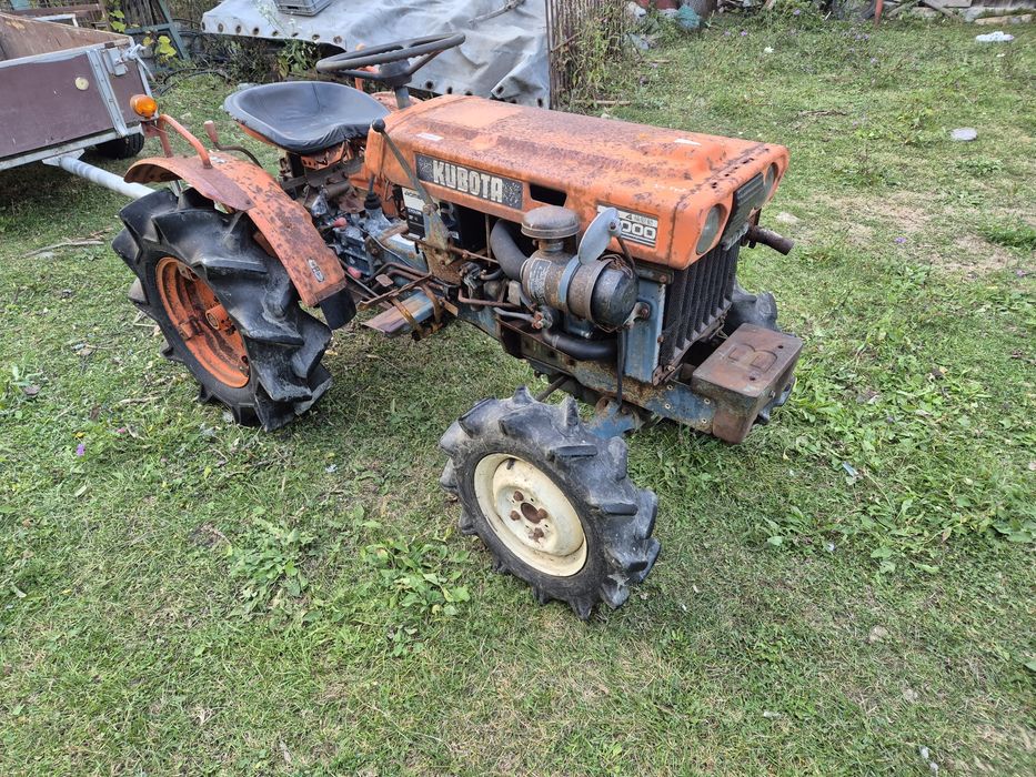 Tractor Kubota B7000 4x4