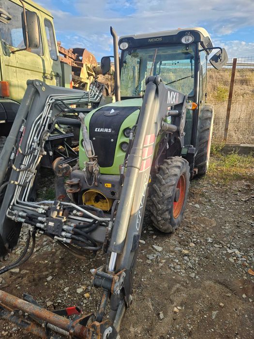 Tractor Class nexos 210