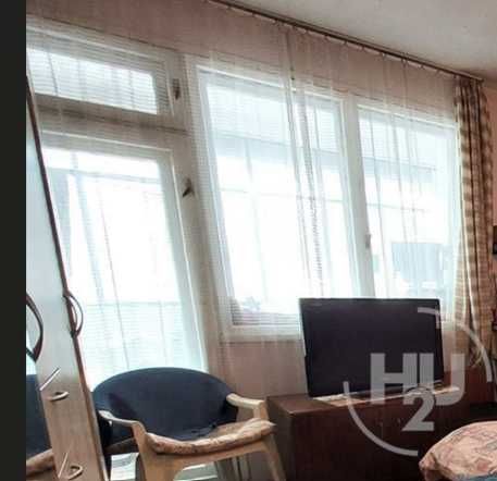 Подарявам стари дървени крила с прозорци